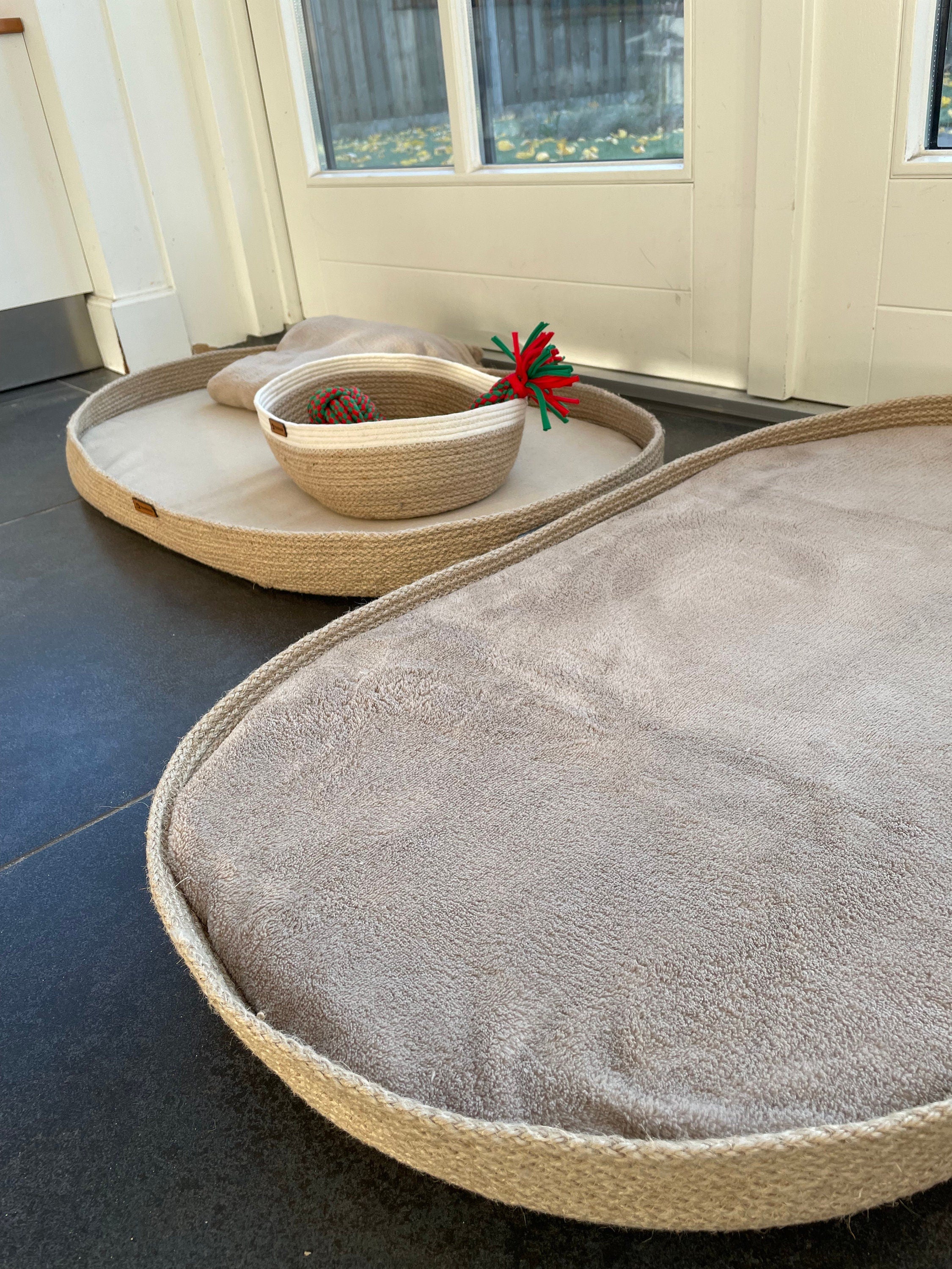 Big Pet basket with cushion (colour options) ; Dog Bed; Cat Dog Basket; Big Dog Bed; Environmental Friendly Handmade Jute Wood Cat & Dog Bed