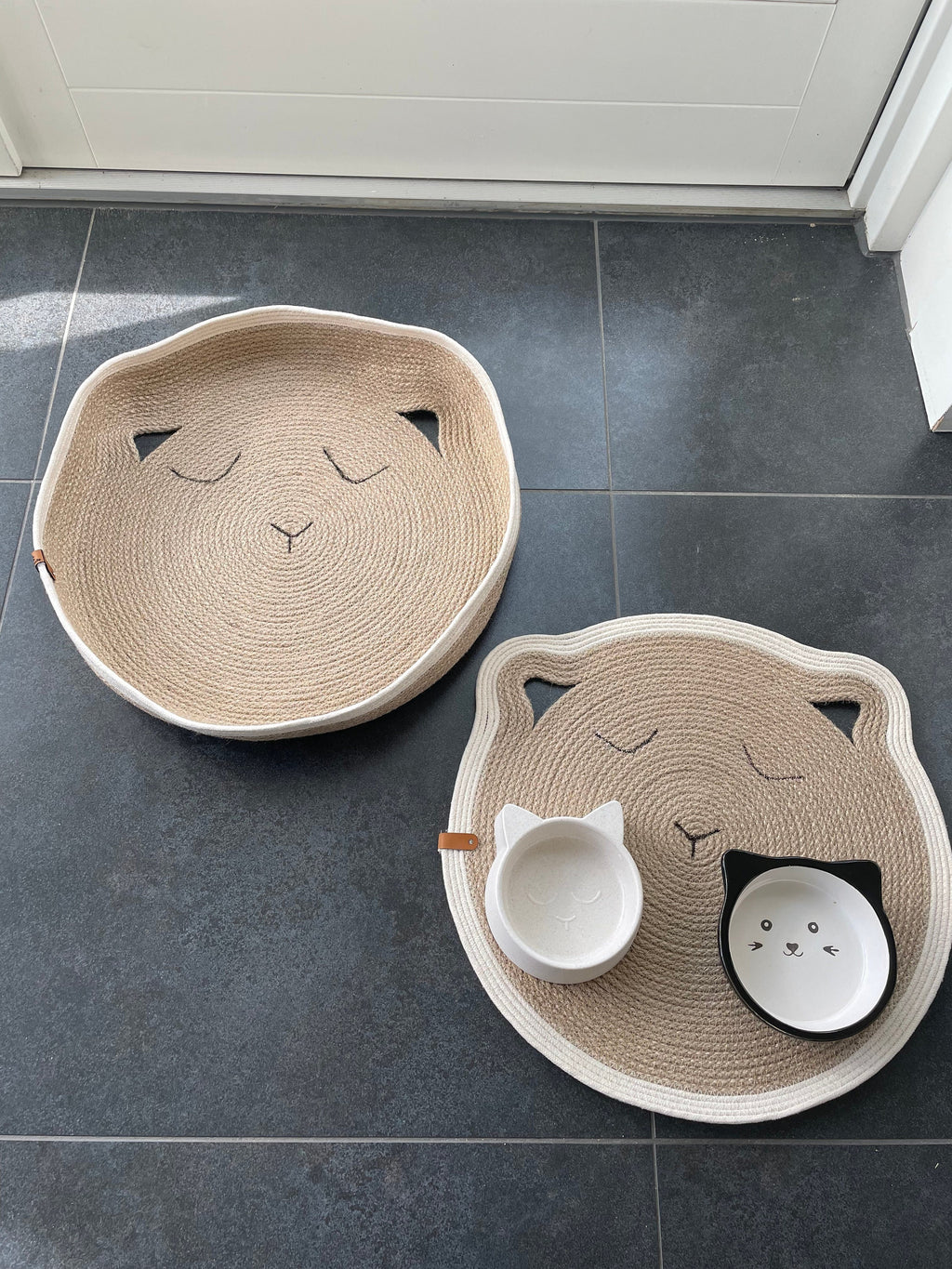 Cat Basket and Scratcher; Handmade Jute Cat Place Mat; Cat Scratch Mat; Environmental Friendly Cat Food Bowl Mat; Pet Basket; Cat Furniture
