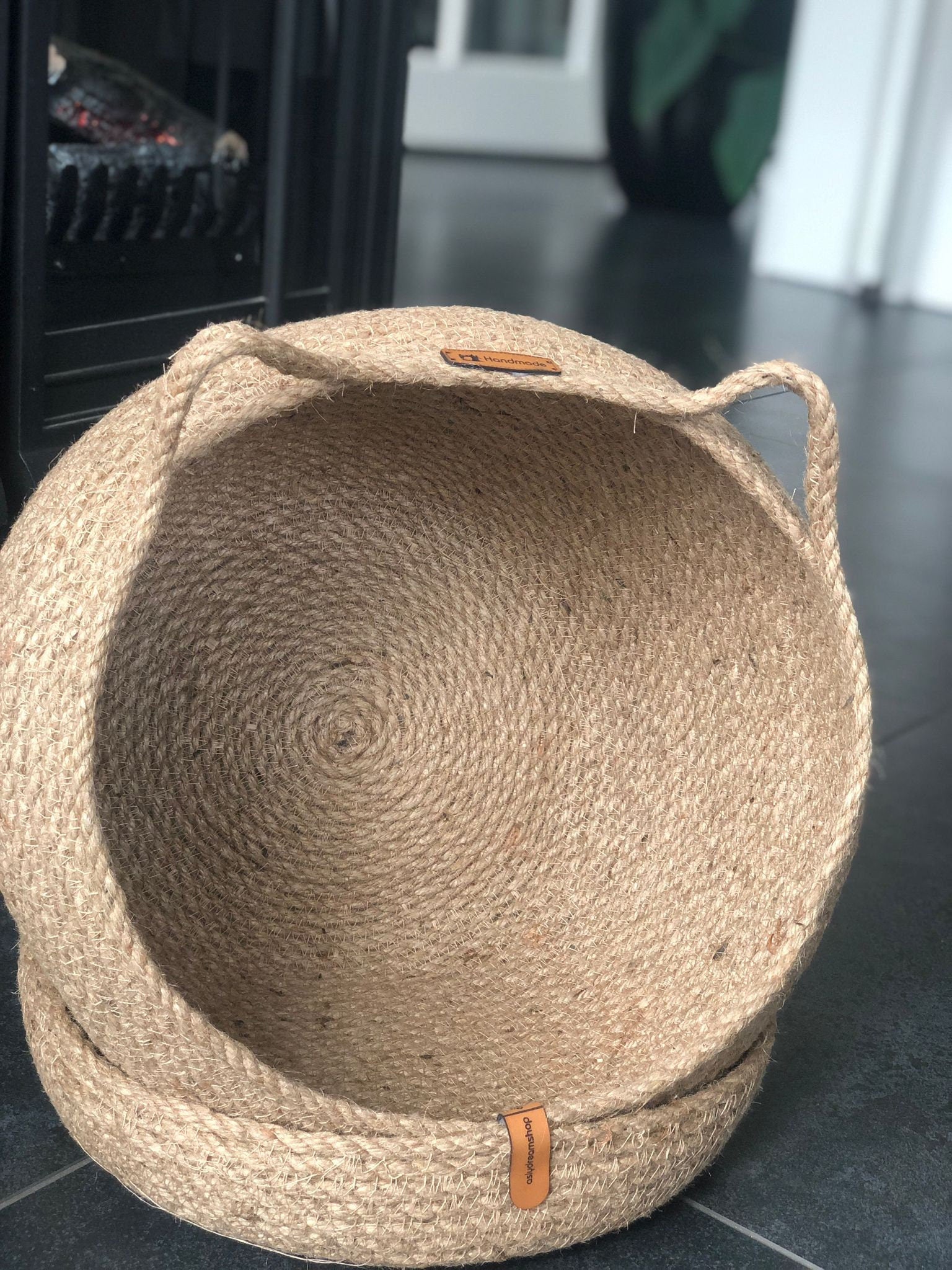 Cat House; Cat Bed; Cat Dog Basket; Round Pet Basket; Environmental Friendly Handmade Jute Cat & Dog Bed; Cat Snuggle
