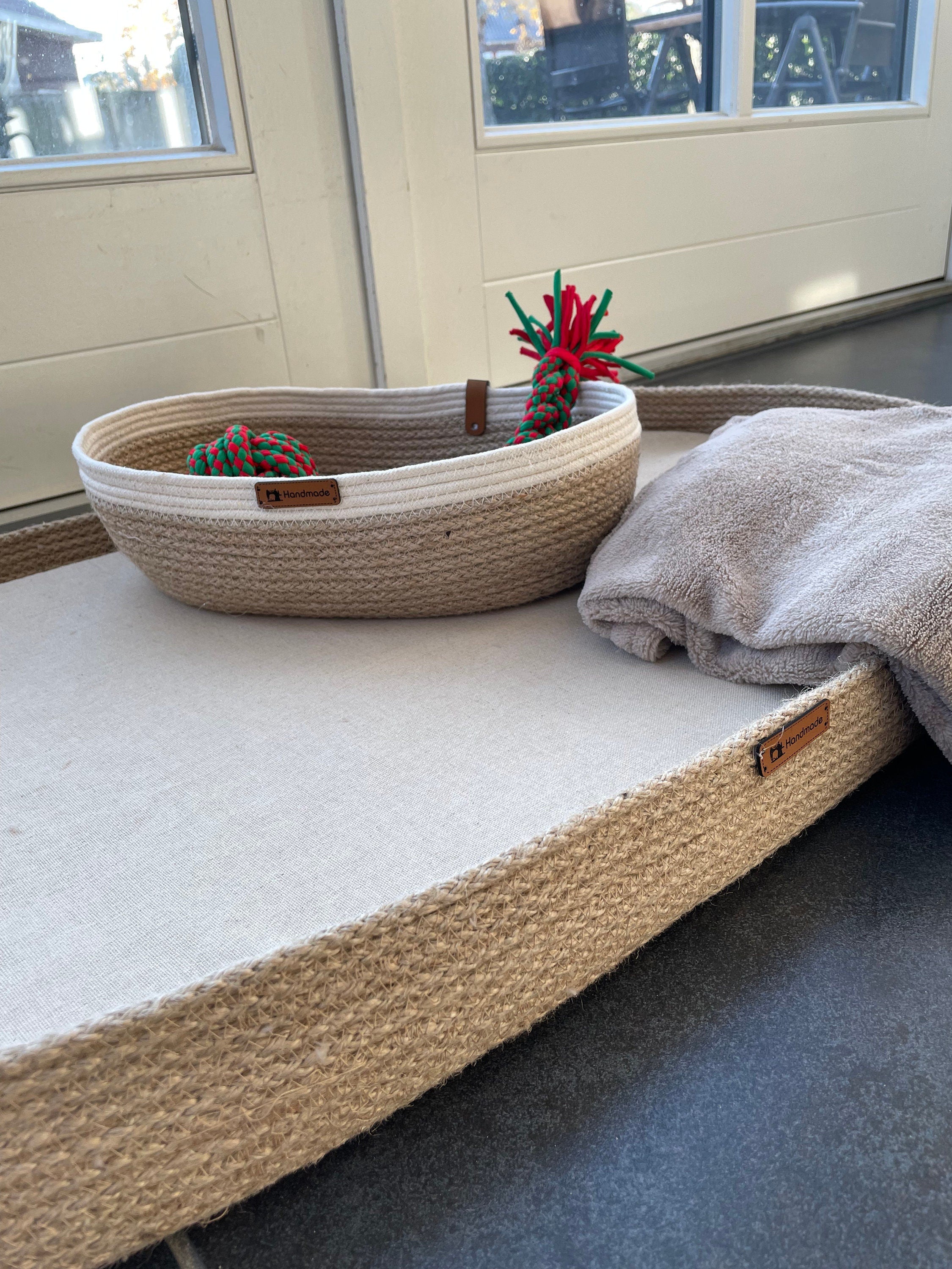 Dog Bed; Cat Dog Basket; Big Pet basket; Big Dog Bed; Environmental Friendly Handmade Jute Cat & Dog Bed