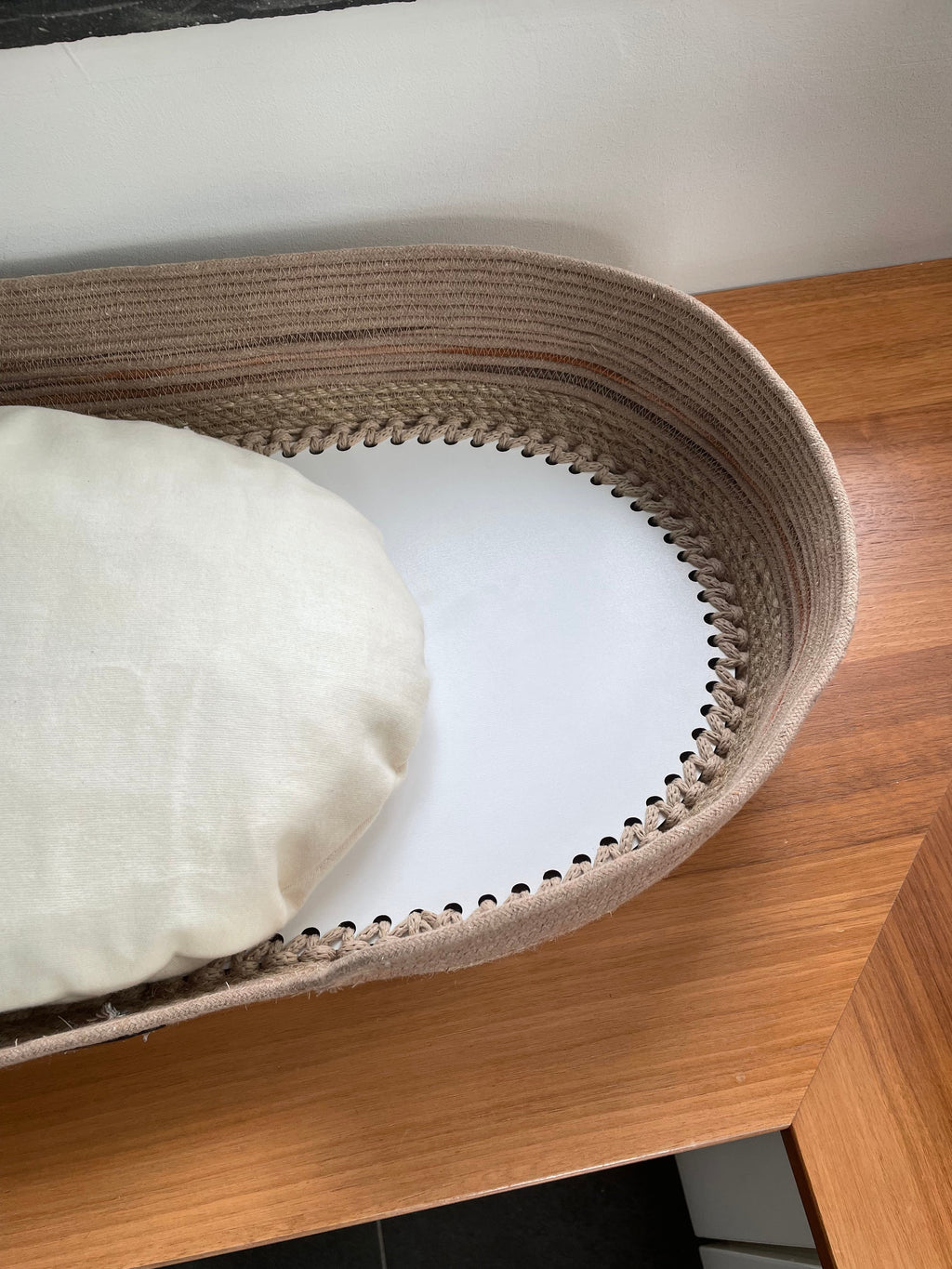 Exclusive Wide Model Cat and Dog Bed; Cat Dog Basket; Pet basket; Environmental Friendly Handmade Jute Cat & Dog Bed