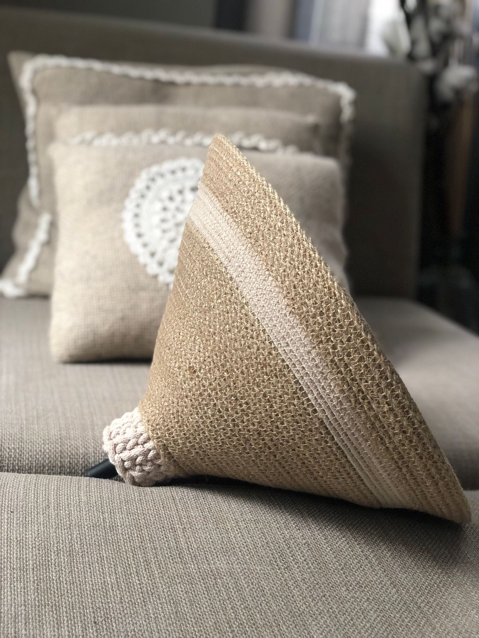 Handmade Design Pendant Lamp; Jute Cotton Lampshade; Housewarming Gift; Hand Woven Hanging Lamp; Bohemian Rustic Lighting; BOHO Lampshade