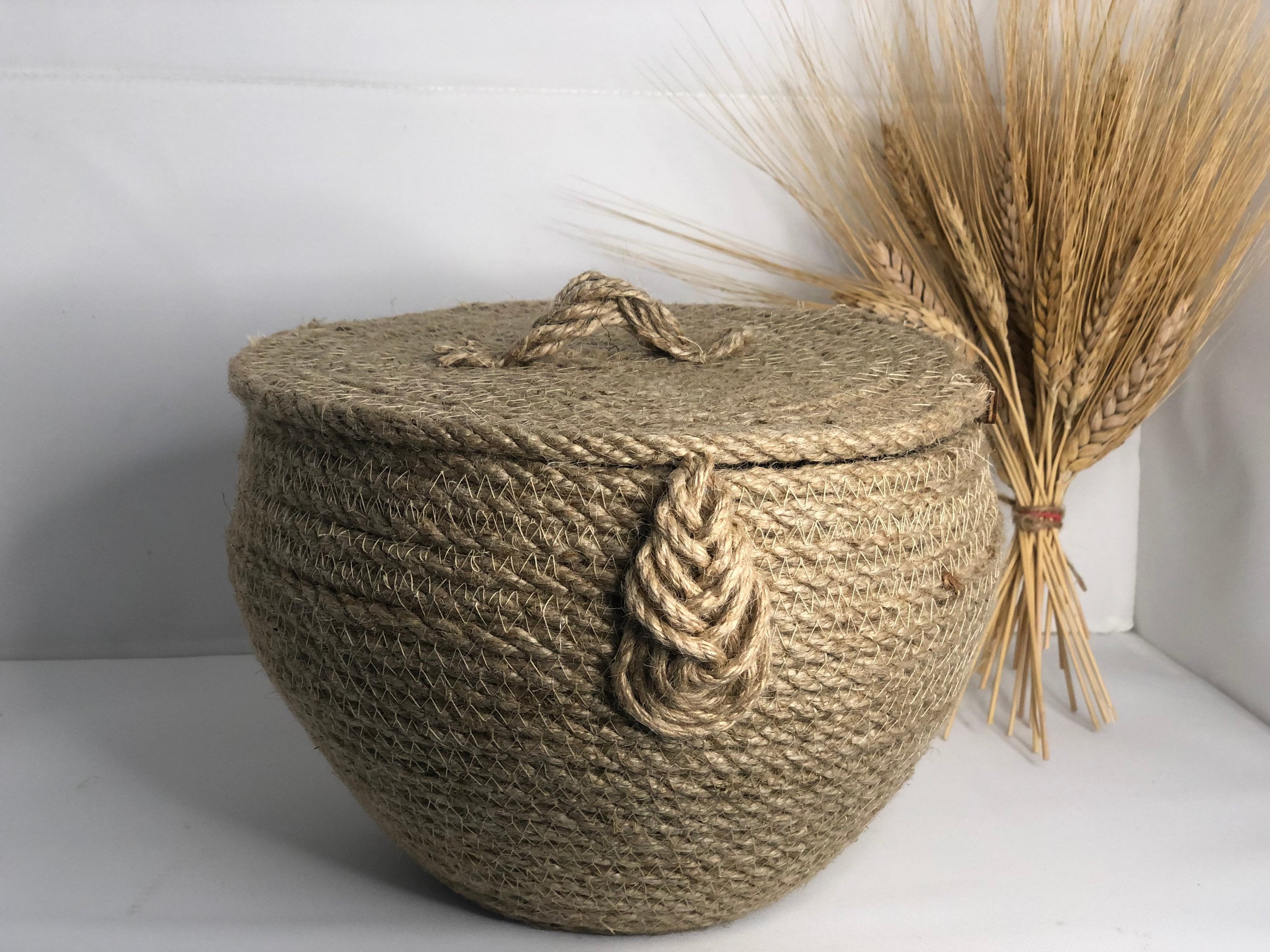 Handmade Jute Storage Basket; Kitchen Basket; Kitchen Storage; Decoration Object for Bedroom, Kitchen or Baby Room; Round Jute Giftbox