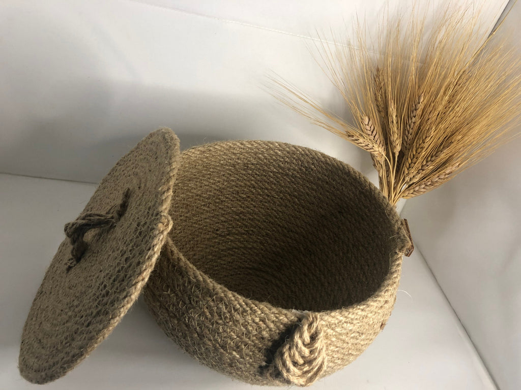 Handmade Jute Storage Basket; Kitchen Basket; Kitchen Storage; Decoration Object for Bedroom, Kitchen or Baby Room; Round Jute Giftbox