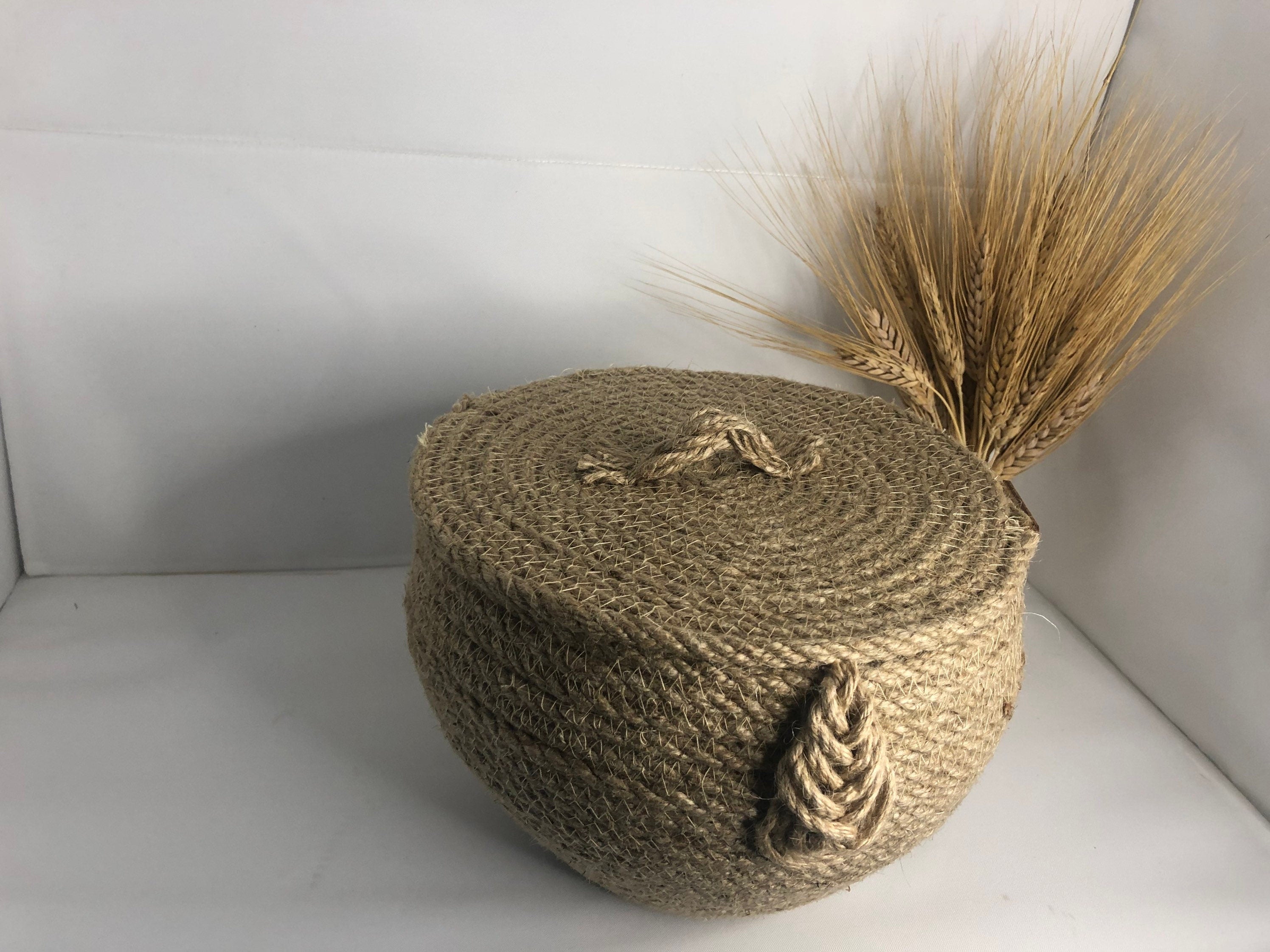 Handmade Jute Storage Basket; Kitchen Basket; Kitchen Storage; Decoration Object for Bedroom, Kitchen or Baby Room; Round Jute Giftbox