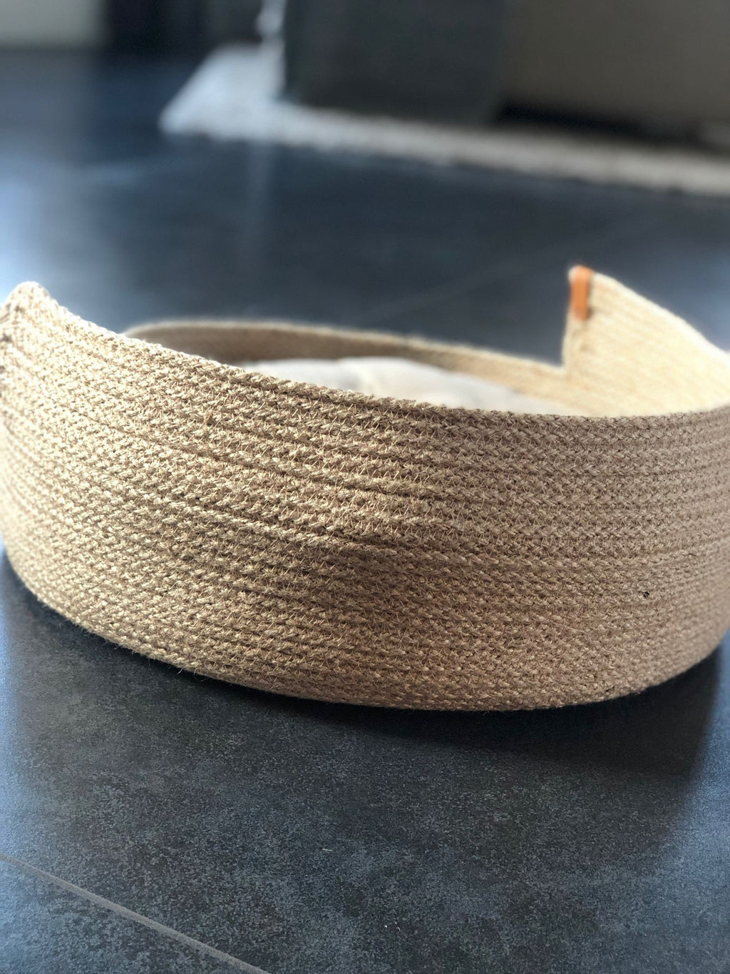 Long Model Cat and Dog Bed; Cat Dog Basket; Pet basket; Environmental Friendly Handmade Jute Cat & Dog Bed