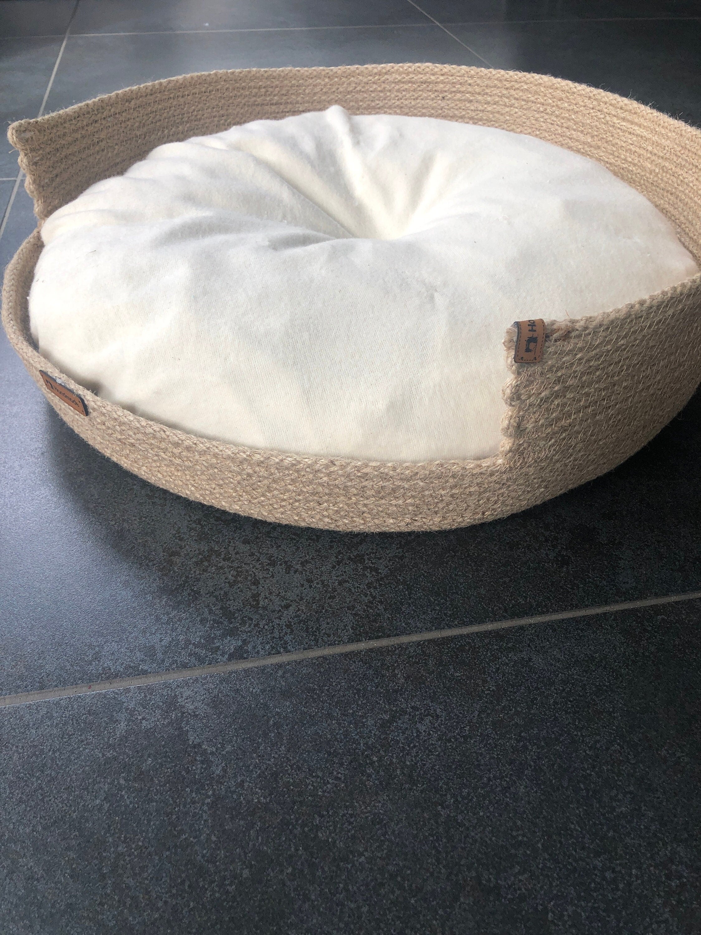 Wide Model Cat and Dog Bed; Cat Dog Basket; Pet basket; Environmental Friendly Handmade Jute Cat & Dog Bed