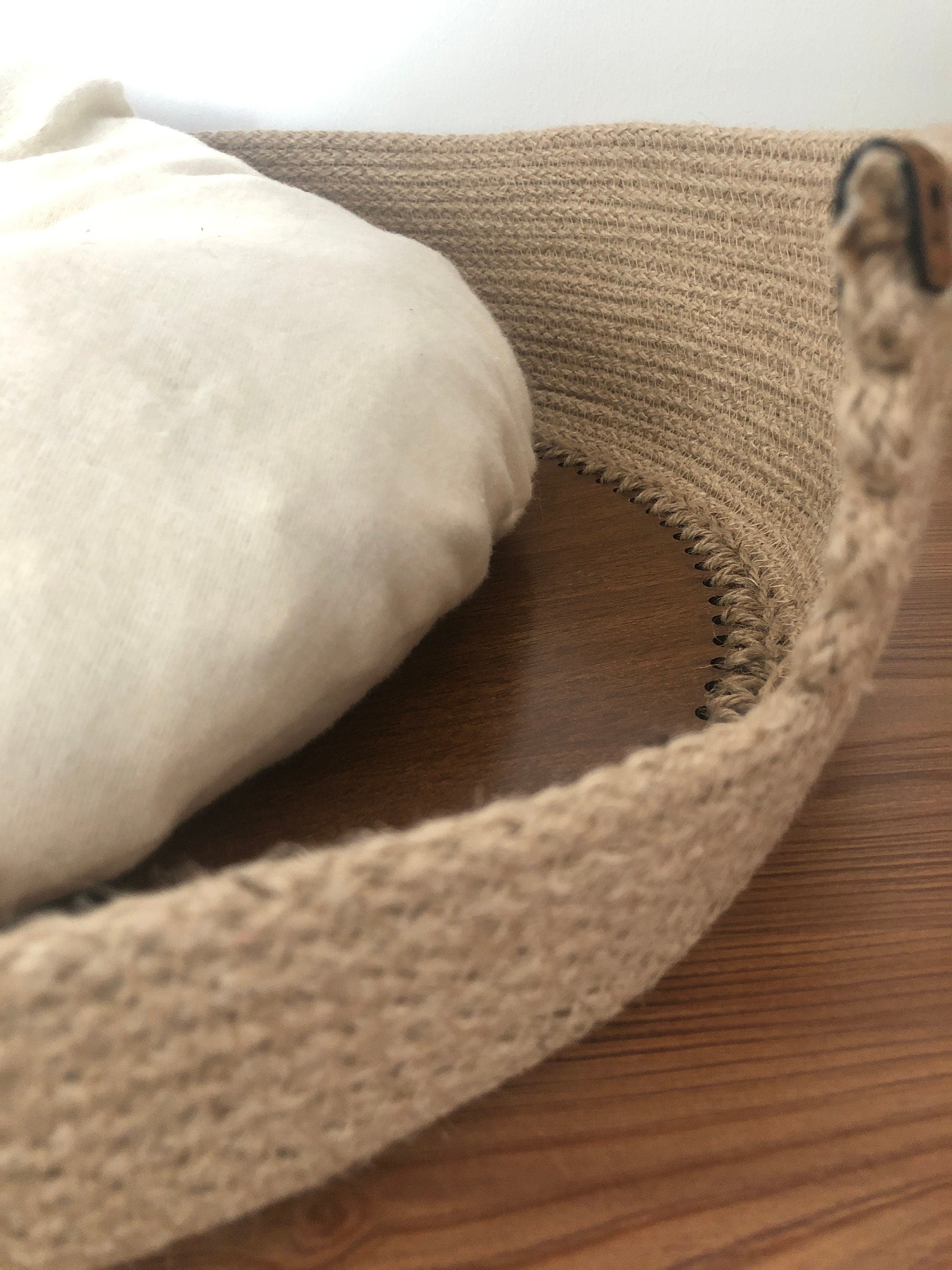 Wide Model Cat and Dog Bed; Cat Dog Basket; Pet basket; Environmental Friendly Handmade Jute Cat & Dog Bed