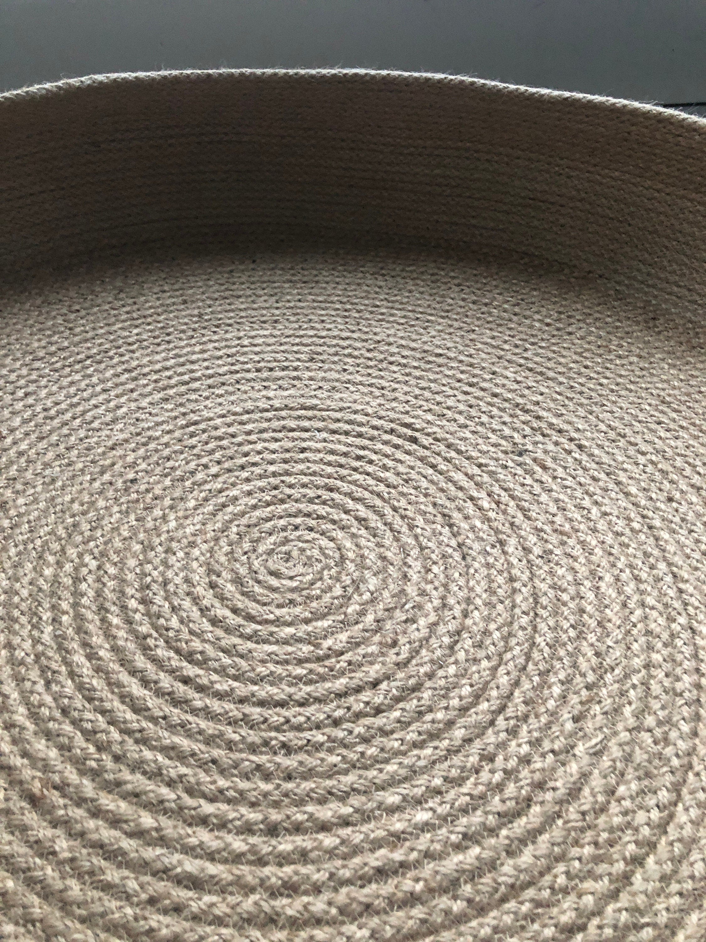 XL Dog Cat Bed (70 cm - 27.5 inches) Cat and Dog Bed; Cat Dog Basket; Pet basket; Environmental Friendly Handmade Jute Cat & Dog Bed