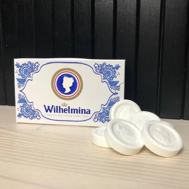 Wilhelmina Traditional Dutch Peppermunt in Delfts Blauw Box